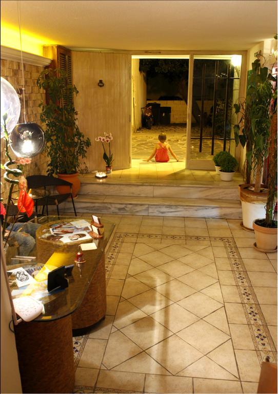 Hotel Kostis スキアトスタウン エクステリア 写真